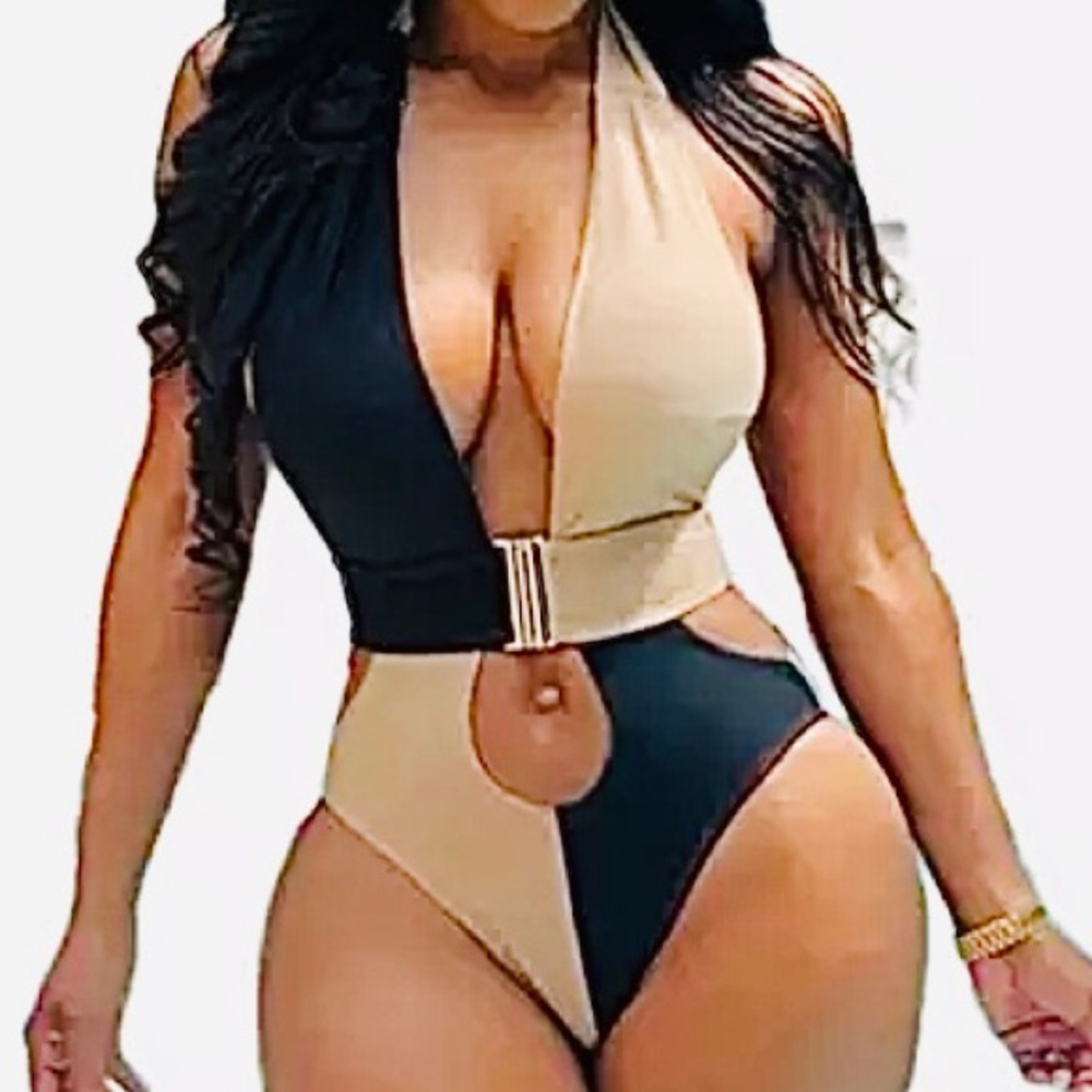 DARLING and Sultry Swimsuit 🤎